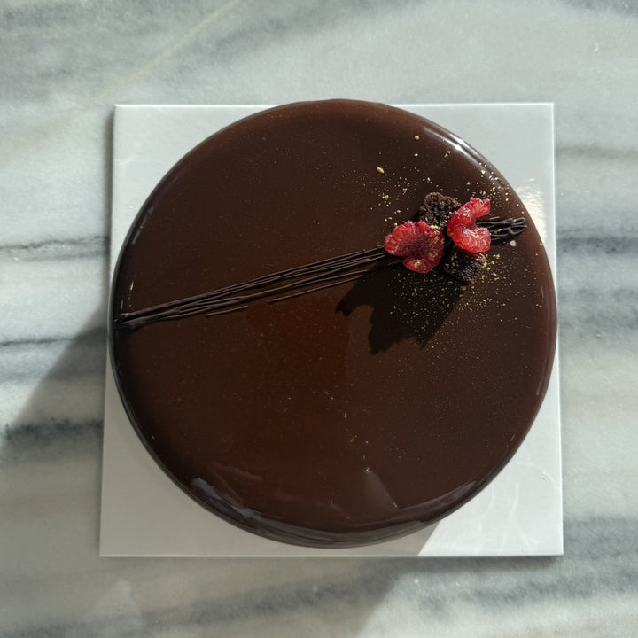 Entremet chocolat noir et framboise