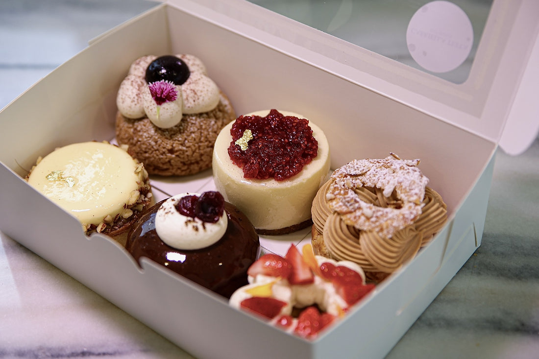 Boîte de pâtisseries